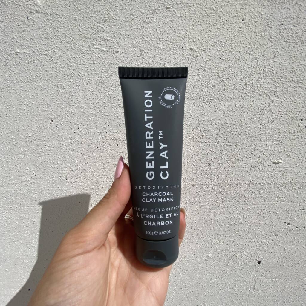 DETOXIFYING CHARCOAL AUSTRALIAN CLAY MASK